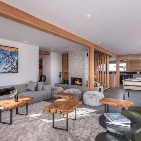 Stunning Montblanc Chalet Near Ski Slopes - Image 1
