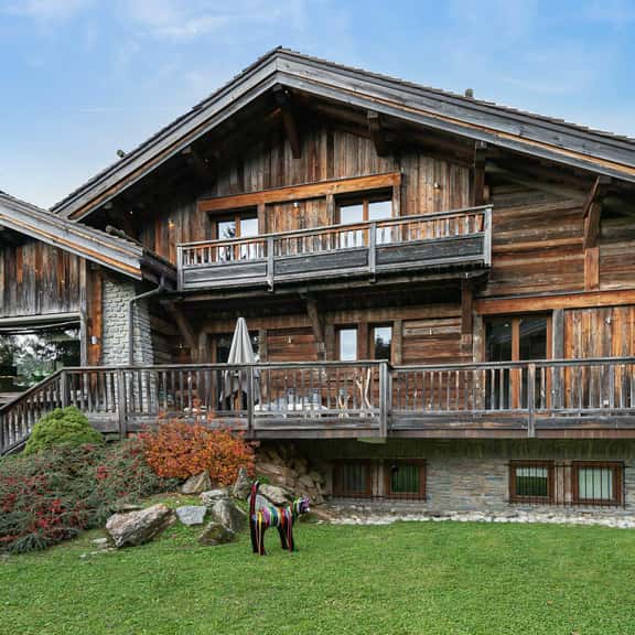 Elegant Six Bedroom Chalet Near Megève - Image 1