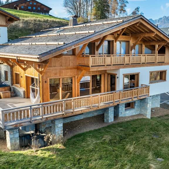 Contemporary Chalet Near Combloux Ski Slopes - Image 1
