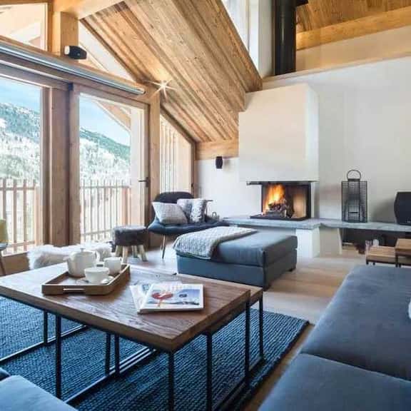 Alpine Chalet With Fireplace and Hot Tub - Image 1