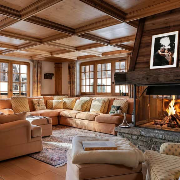 Elegant Courchevel Chalet With Mountain Views - Image 1