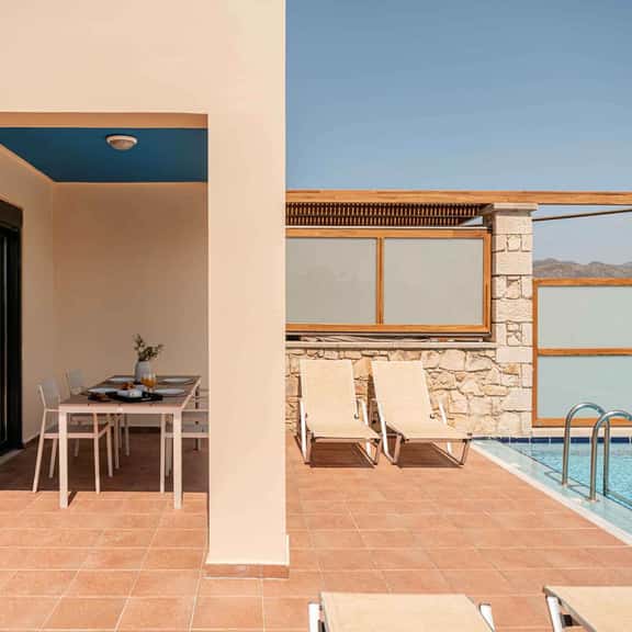 Modern Seaview Retreat With Private Pool - Image 1