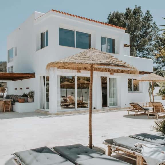 Spacious Ibiza Villa With Three Bedrooms - Image 1