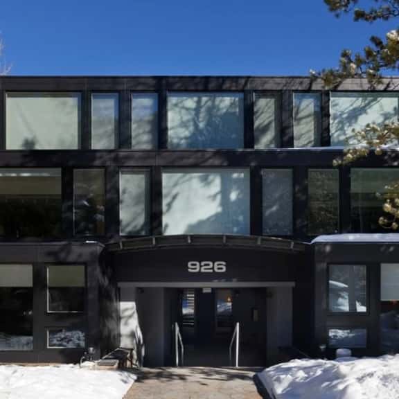 Aspen Getaway With Modern Living Spaces - Image 1