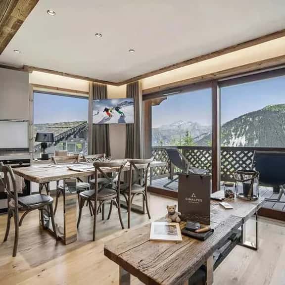 Charming Alpine Apartment | Slopes in Courchevel - Image 1