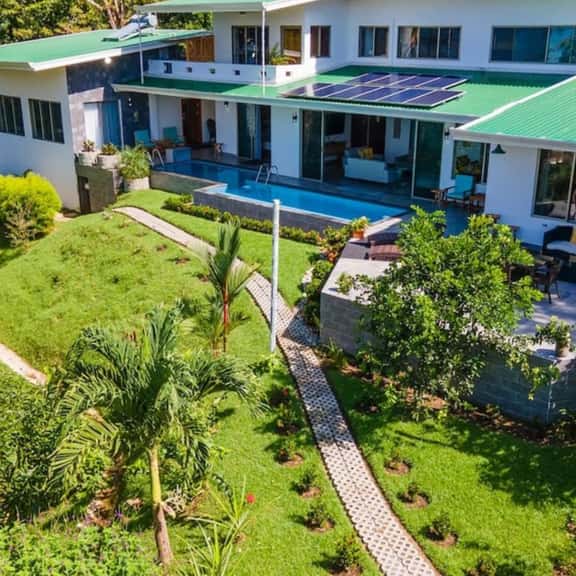 Hillside Haven With Pool and Jacuzzi - Image 1