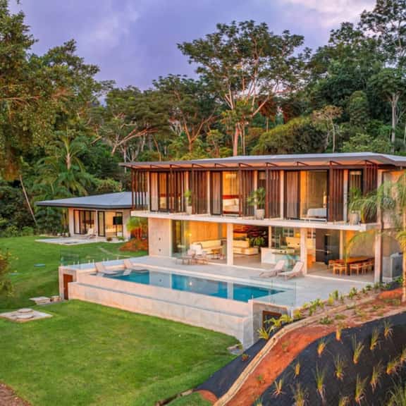 Six Bedroom Escape With Private Pool - Image 1