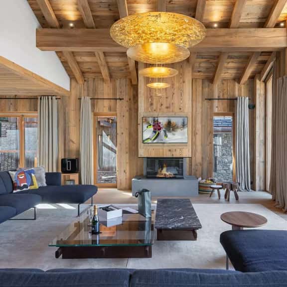 Cozy Alpine Chalet With Panoramic Terrace Views - Image 1