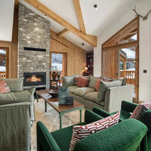 Family Mountain Apartment With a Fireplace - Image 1