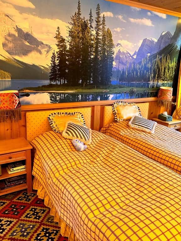 3 BR Classic Chalet in Gstaad By Smiling House