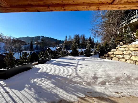 Alpine 3-Bedroom Chalet in Gstaad - Image 4