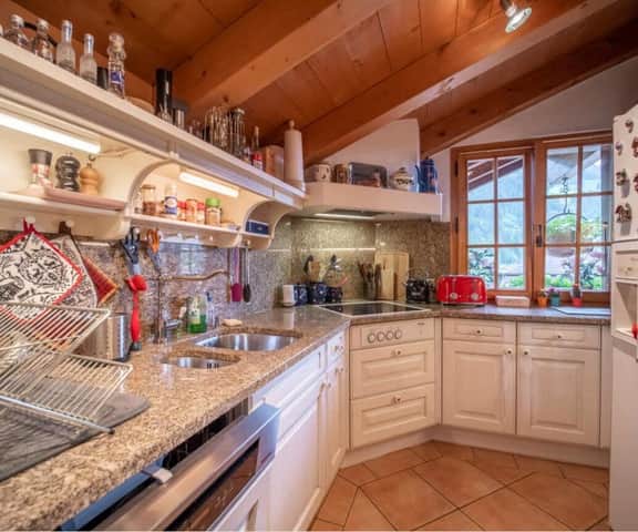 Charming Top floor 4 BR apartment 190m2 with amazing view