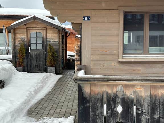 Cozy Scenic Family Chalet Gstaad & Glacier 3000 - Image 5