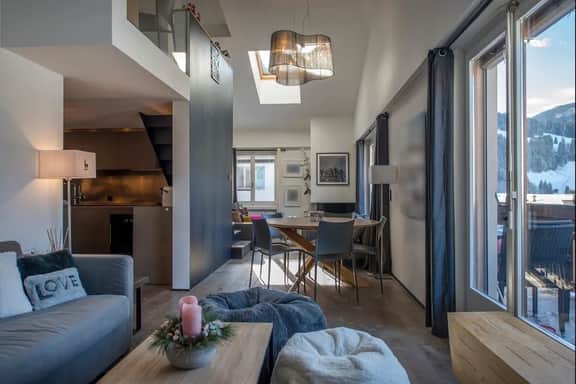 Deluxe Apartment with Mezzanine