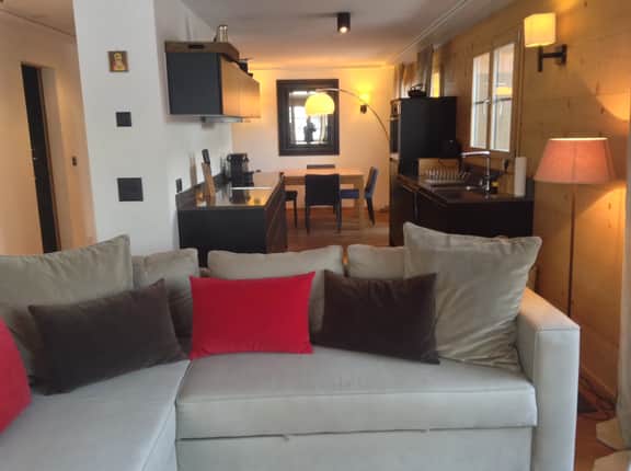Designed flat Right next to the slopes and village
