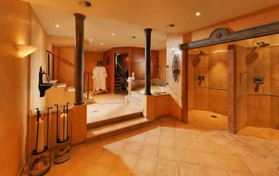 Exclusive Apartment near Promenade Gstaad Center