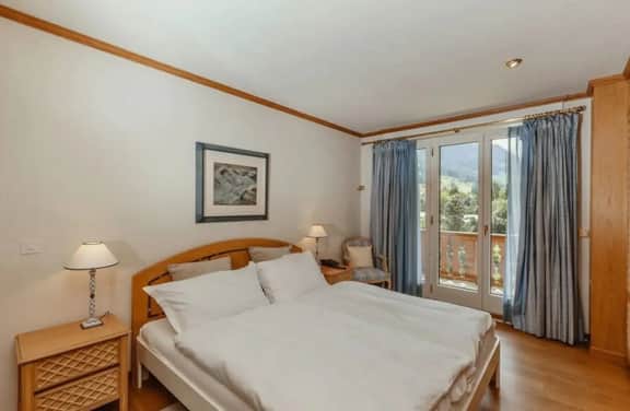 Luxurious serviced Flat in TOP 5 Star Park Hotel