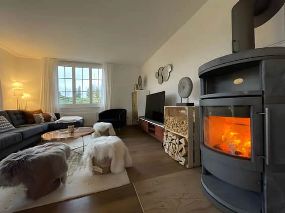 Lovely 4 Bedroom Chalet Great for Ski Holiday
