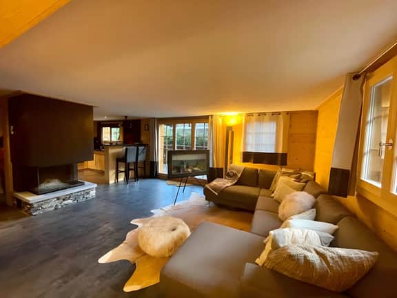Charming Chalet With Splendid Views Near Gstaad