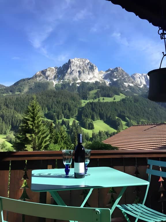 Cute Chalet with Breathtaking Views