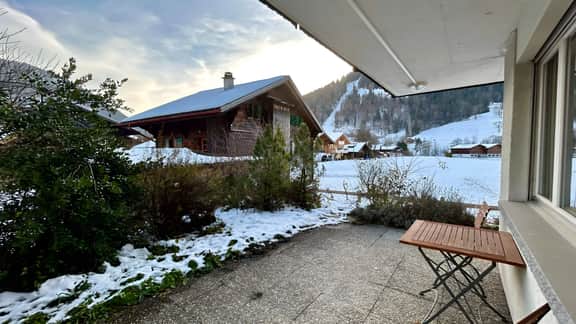 Gstaad Luxurious Flat With Terrace & Stunning Views - Image 2