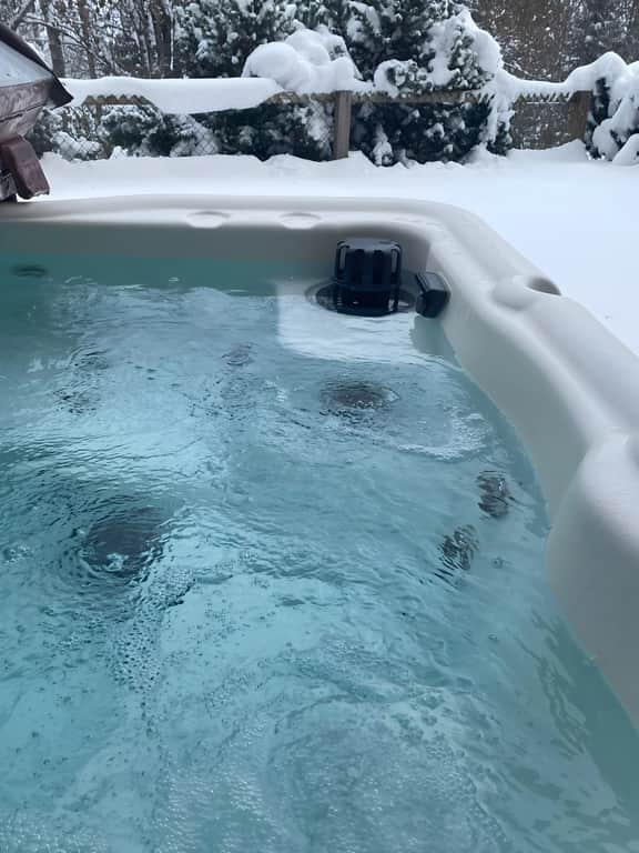 Luxurious Flat with Jacuzzi & Sauna - Image 4