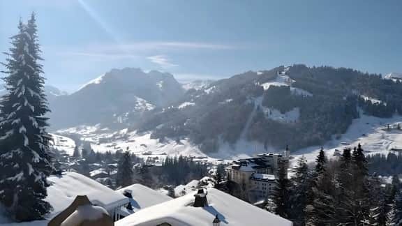 Modern Chalet in Gstaad With Premium Amenities - Image 2