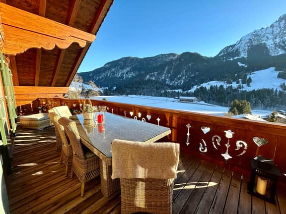 Stunning Duplex in the Heart of the Mountains - Image 2