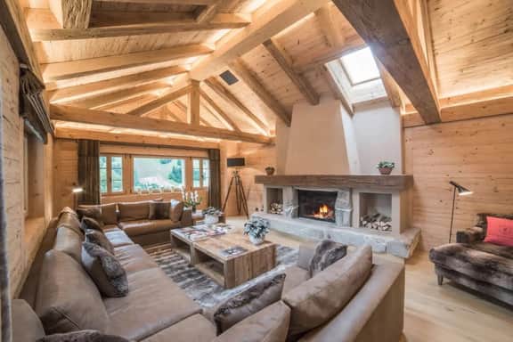 Super private Luxury Chalet with Hotel facilities