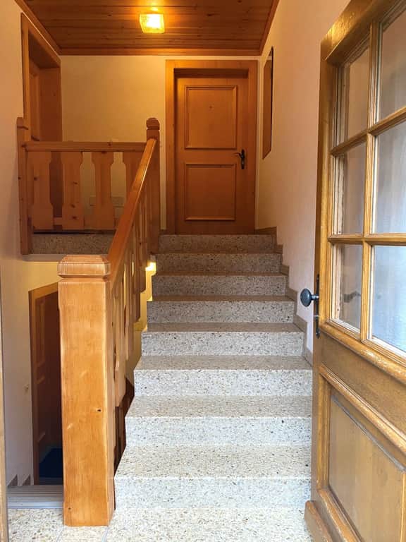 Vibrant 3-bedroom Ski Chalet In Saanen