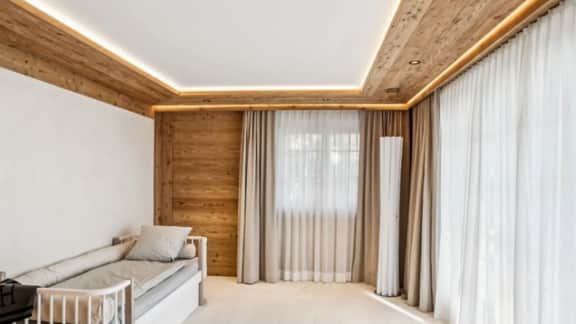 Exclusive Alpine Apartment With Outdoor Space