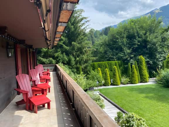 Super Luxury Chalet With Heated Pool And Sauna