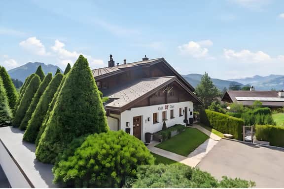 7-bedroom Chalet Private Pool and Stunning Views