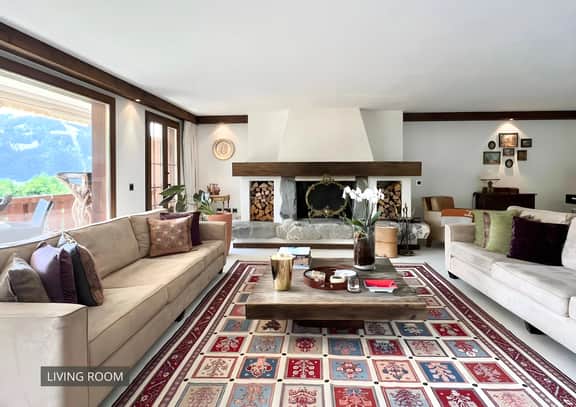7-bedroom Chalet Private Pool and Stunning Views