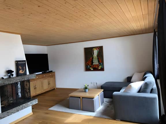 Newly Renovated 3 Bedroom Apartment with Beautiful Views