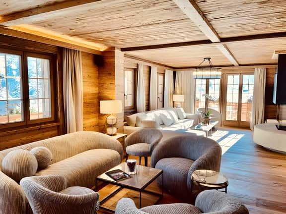 Beautifully Enveloped Romantic Chalet
