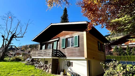 Charming Alpine Chalet in Rougemont