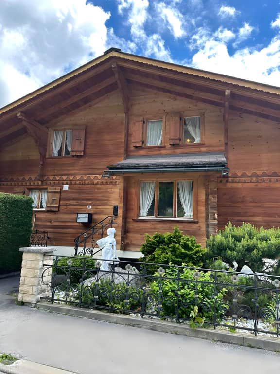 Enchanting 4BR Chalet Nestled in the Heart of a Pristine Apine Landscape