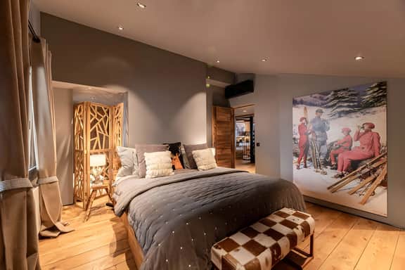 Modern and Bright Apartment in Gstaad Centre