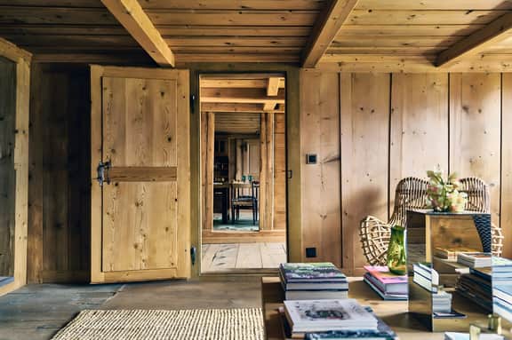 Renovated Chalet on Top of the Picturesque Village