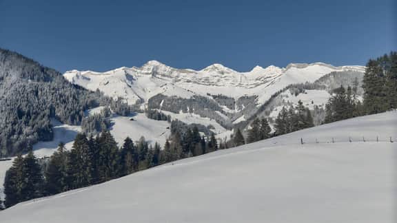 Renovated Chalet on Top of the Picturesque Village - Image 4