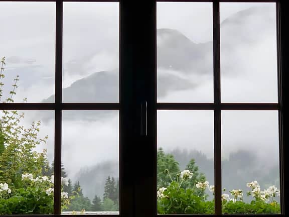 Premier 5BR Chalet with Fitness Room and Stunning Alpine Views - Image 2