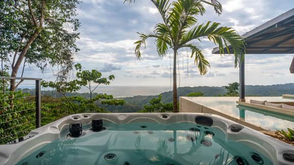 Luxury Escape With Sunset Ocean Views