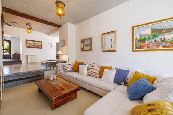 IBZ229 Privadia Pera