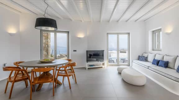 Modern Cycladic Retreat Near Kalafatis Beach