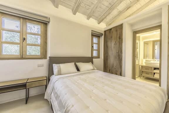 SAR051 Rebecca SPan2