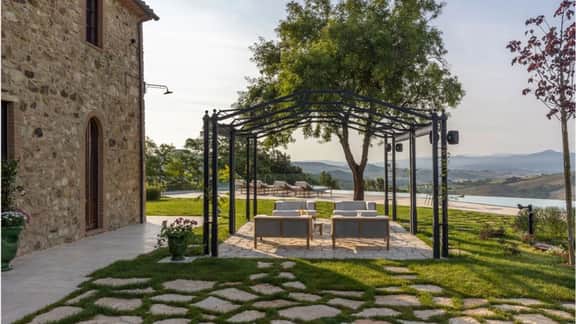 Tuscan Villa with Bespoke Experiences