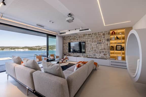 Elegant Villa Overlooking Adriatic Sea