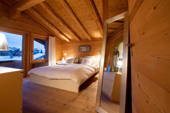 Refined Alpine Chalet Escape