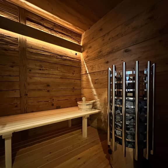 Refined Alpine Chalet Escape